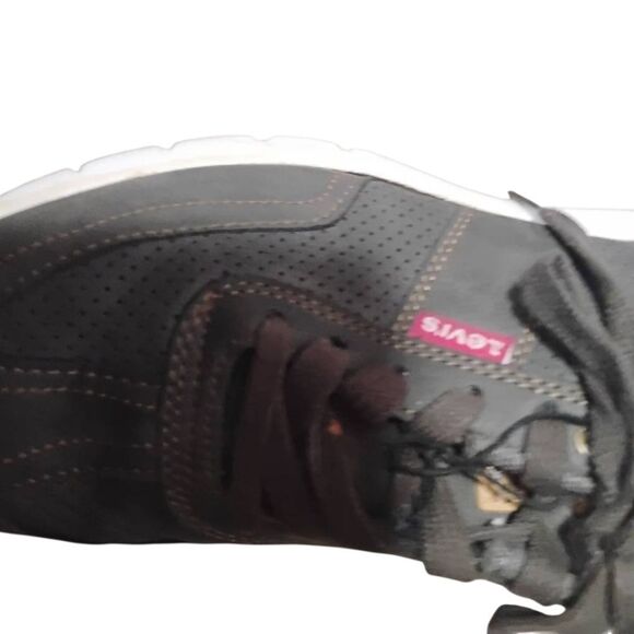 Levi's Dark Gray Sneakers with White Sole - Picture 4 of 10